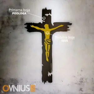 Križ s Isusom u dvije boje, objašnjenje konfiguracije