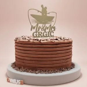 MR & MRS na brodu sa PREZIMENOM