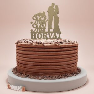 Toper za tortu mr & mrs s mačkom i prezimenom.