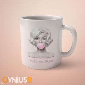 Šalica #Evo sve trčim – Marilyn Monroe s balonom