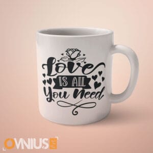 Šalica Love is all you need s ružom