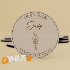 Drvena zahvalnica za krizmu za dječake s gravurom