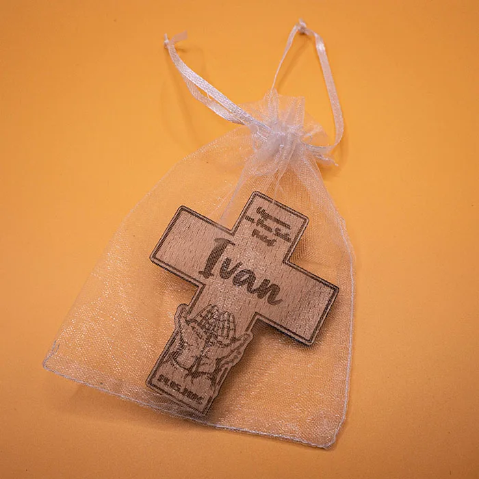 Tradicionalna zahvalnica za krizmu od drveta u obliku srca - Slika 6